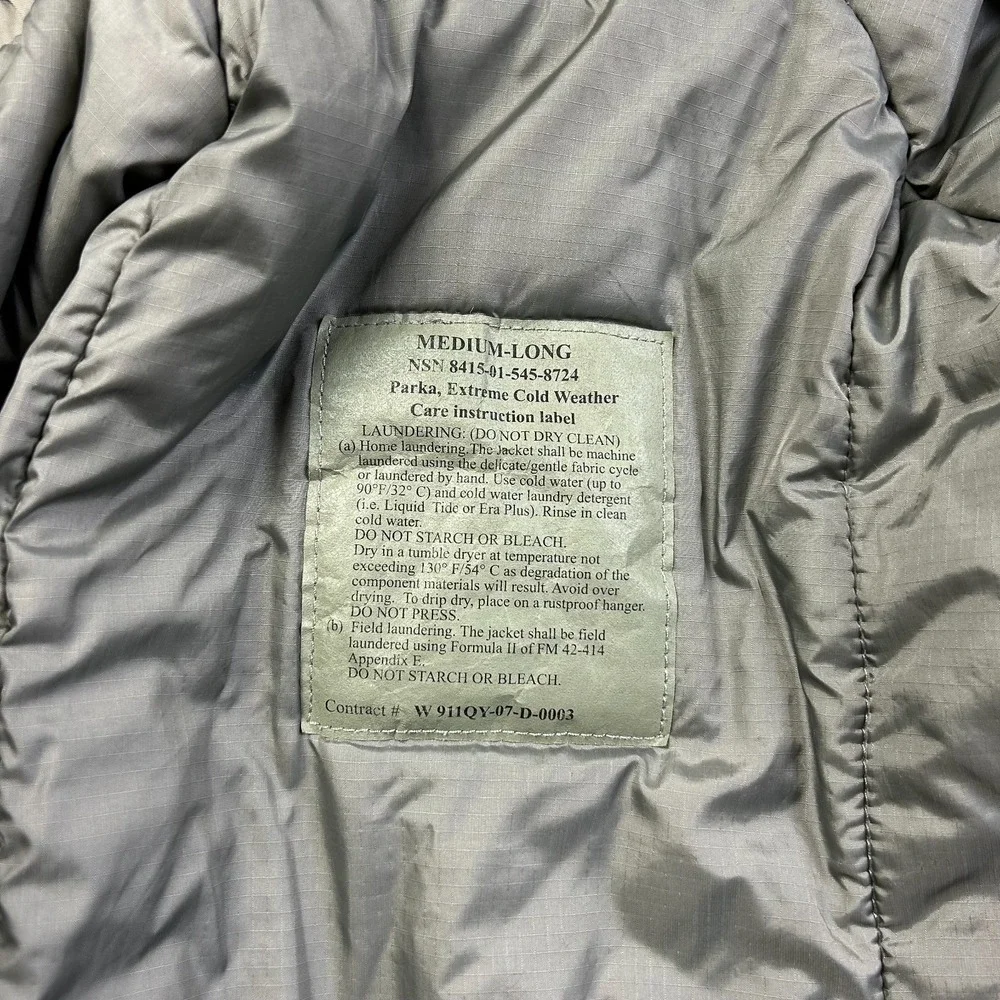 USGI ECWCS Gen III Level 7 Extreme Cold Weather Parka Urban Gray Medium Long